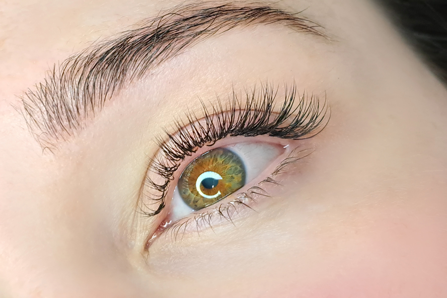 Close up of woman's eye with long eyelashes